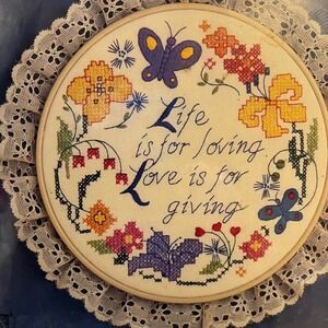 Vintage Designs for the Needle Stamped Cross Stitch Kit Floral Lace 7" New